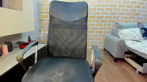 Anna   online show from 04.11.26