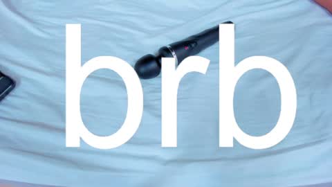 Snapshot of 01victoria chatting on 12.20.24 01victoria online show from 12.20.24