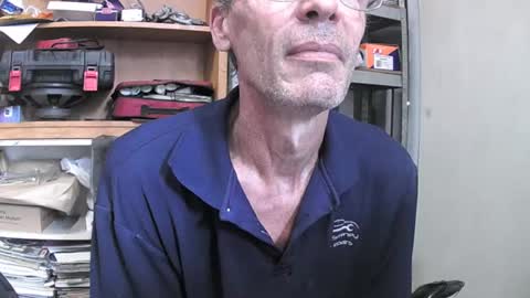 Snapshot of 04oldskool chatting on 12.18.24 04oldskool online show from 12.18.24