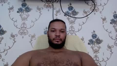 Snapshot of 0_kingsley chatting on 01.04.25 Kingsley online show from 01.04.25