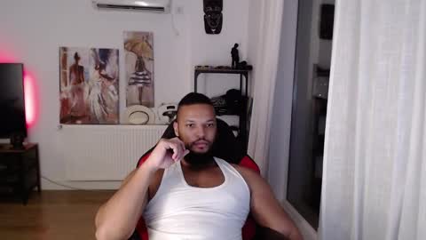 Snapshot of 0_kingsley chatting on 10.02.25 Kingsley online show from 10.02.25