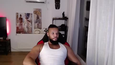 Snapshot of 0_kingsley chatting on 10.03.25 Kingsley online show from 10.03.25