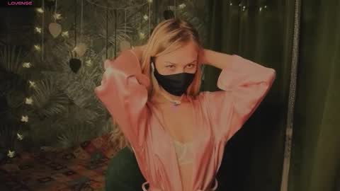 Snapshot of 0ophelia chatting on 02.28.26 0ophelia online show from 02.28.26