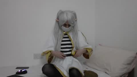 Snapshot of 0tter__chan chatting on 12.20.24 0tter  chan online show from 12.20.24