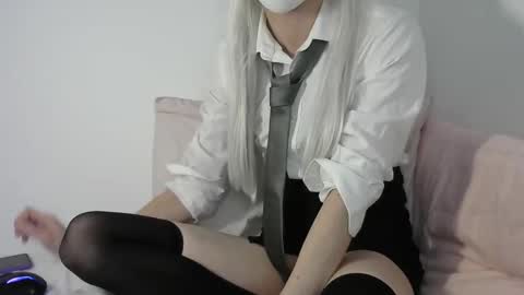 Snapshot of 0tter__chan chatting on 10.12.25 0tter  chan online show from 10.12.25