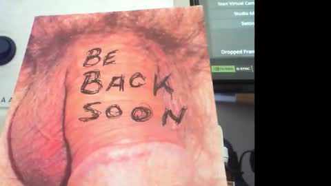 Snapshot of 10mm_socket chatting on 12.17.25 10mm_socket online show from 12.17.25