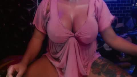  i am trixie im Your Selfsucking Mistress  online show from 06.22.26