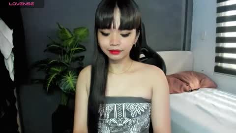 Snapshot of 1hottiegabby chatting on 10.09.25 Gabby online show from 10.09.25