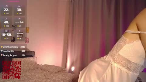 Mia online show from 06.05.26
