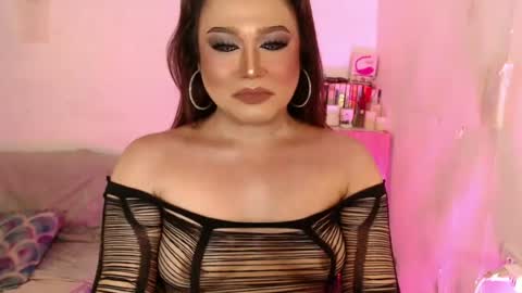 1lovelymess online show from 07.04.26