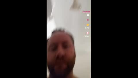 Snapshot of 1machine1guy chatting on 01.09.25 Clay online show from 01.09.25