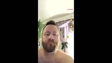 Snapshot of 1machine1guy chatting on 02.22.26 Clay online show from 02.22.26