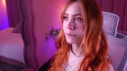 Snapshot of 1maxine chatting on 02.08.26 Anya online show from 02.08.26