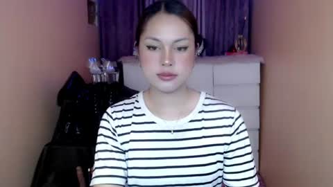 Snapshot of 1miracle_tranny chatting on 07.08.26 1miracle_tranny online show from 07.08.26