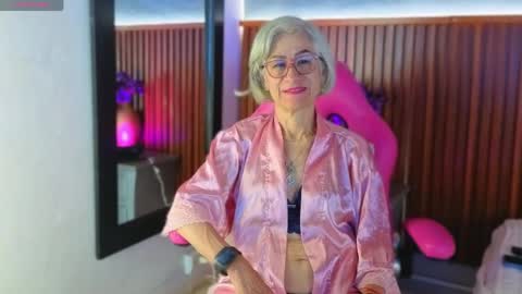 Snapshot of 1miss_monserrate chatting on 04.22.26 Miss Monserrate online show from 04.22.26