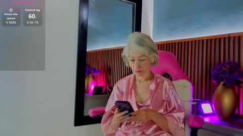 Snapshot of 1miss_monserrate chatting on 06.01.26 Miss Monserrate online show from 06.01.26