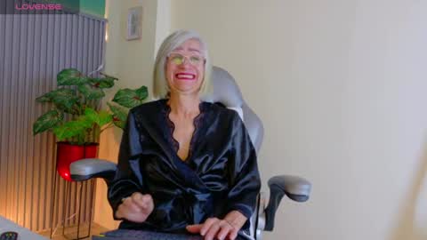Snapshot of 1miss_monserrate chatting on 07.18.26 Miss Monserrate online show from 07.18.26