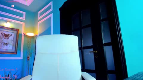 Moona  online show from 02.12.25