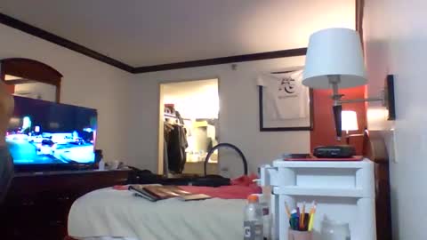 TheShyOne18 online show from 05.04.26