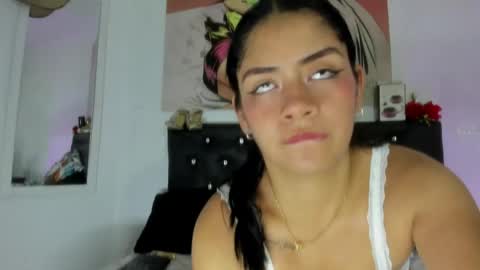 Snapshot of 1sweetvaleria1 chatting on 05.26.26 1sweetvaleria1 online show from 05.26.26