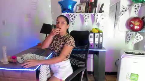 Snapshot of 1sweetvaleria1 chatting on 07.01.26 1sweetvaleria1 online show from 07.01.26