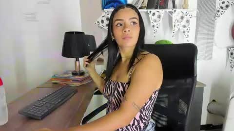 Snapshot of 1sweetvaleria1 chatting on 07.08.26 1sweetvaleria1 online show from 07.08.26