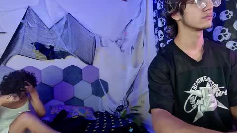 2006_tgn online show from 10.31.25