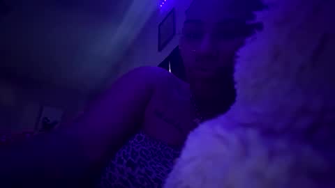 Snapshot of 222kitty chatting on 11.06.25 222kitty online show from 11.06.25