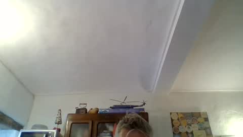 Snapshot of 22esserre chatting on 08.03.26 22esserre online show from 08.03.26