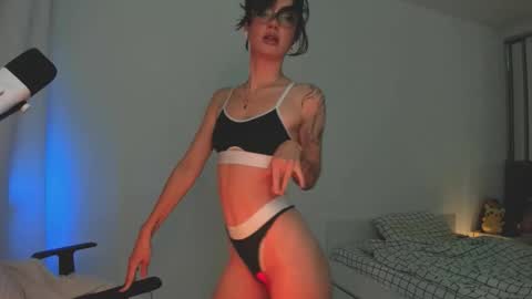 Sasha weekend from 14 to 27 November online show from 12.01.25