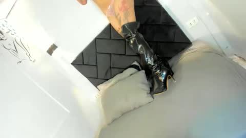 haduki online show from 02.17.26