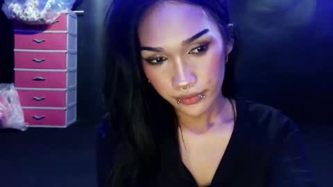 Snapshot of 2damnh0t_slut chatting on 05.26.26 haduki online show from 05.26.26