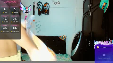 Snapshot of 2girls__dream chatting on 01.08.25 samantha sharon online show from 01.08.25