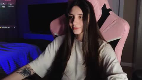 Lina       free control in pvt online show from 03.15.26