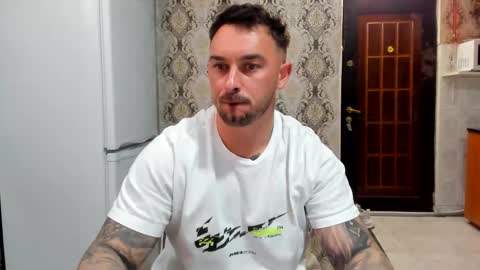 Snapshot of 2sexymuscles chatting on 05.07.26 2sexymuscles online show from 05.07.26