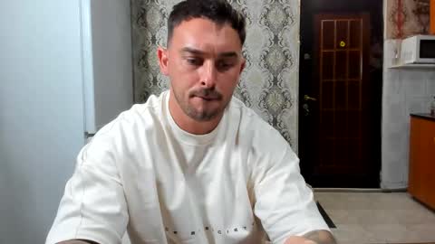 Snapshot of 2sexymuscles chatting on 05.14.26 2sexymuscles online show from 05.14.26