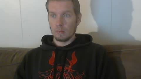 2small4you83 online show from 12.19.24