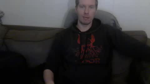 Snapshot of 2small4you83 chatting on 01.15.26 2small4you83 online show from 01.15.26