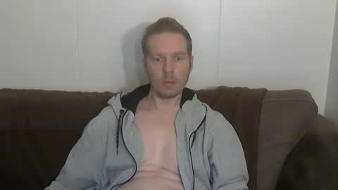 2small4you83 online show from 03.20.26