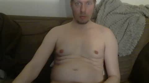 2small4you83 online show from 03.31.26