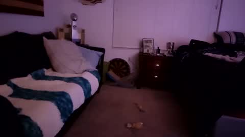 2stroke82 online show from 11.02.25