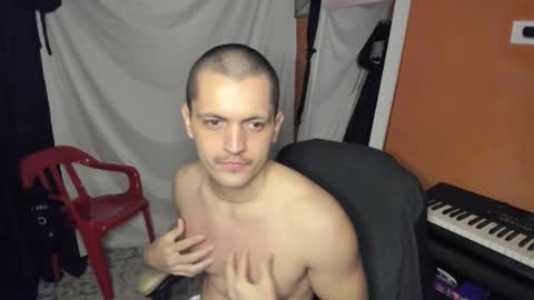 Snapshot of 37sins chatting on 10.13.25 Alex THE BIG SNAKE DUDE online show from 10.13.25