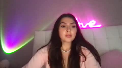 Venus Raee online show from 02.26.25