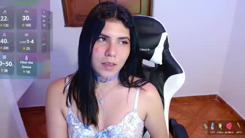 Snapshot of 3rika_gomez chatting on 12.28.24 erika online show from 12.28.24