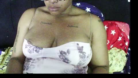 Snapshot of 420ebony_goddess chatting on 07.06.26 goddess zuri online show from 07.06.26