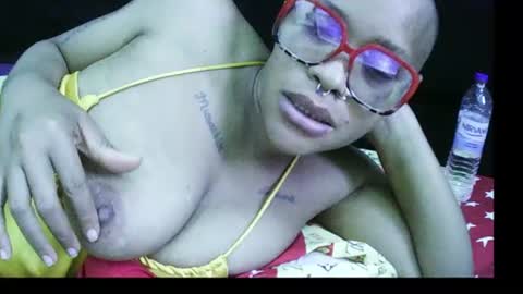 Snapshot of 420ebony_goddess chatting on 07.09.26 goddess zuri online show from 07.09.26