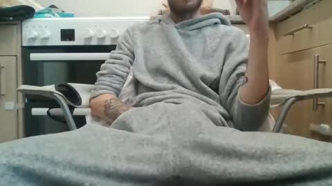 420feetloverr420 online show from 10.26.25