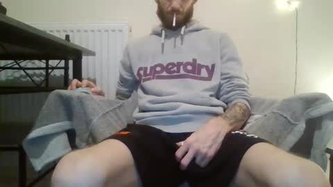 420feetloverr420 online show from 12.18.25