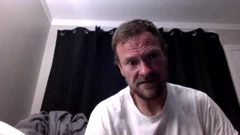 Snapshot of 4djmoore chatting on 04.15.26 4djmoore online show from 04.15.26