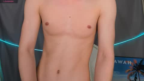 Snapshot of 4ever_dude chatting on 10.30.25 Andrew online show from 10.30.25